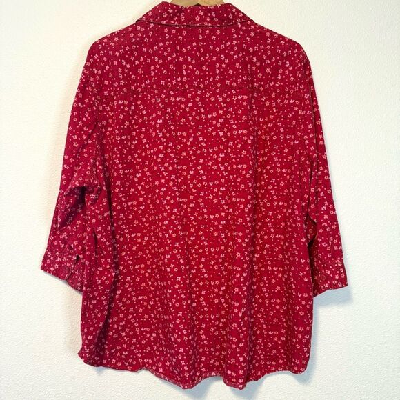 Disney Valentines Mickey Mouse Love Bug Embroidered Button Down Blouse Size 2X - Picture 7 of 8